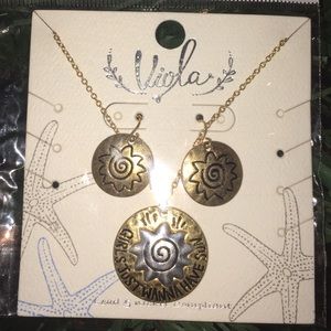 Girls just wanna have sun Necklace and earring set